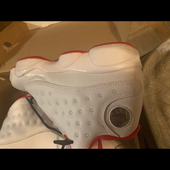 Air Jordan 13 Retro - Picture 3 of 4
